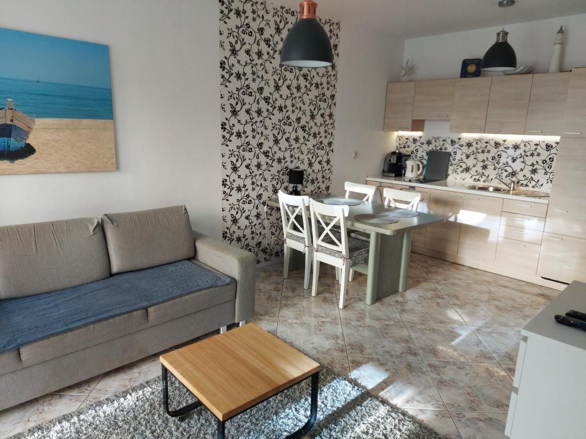 Apartament Portowy Z Garazem, Ul Towarowa Kolobrzeg Ngoại thất bức ảnh