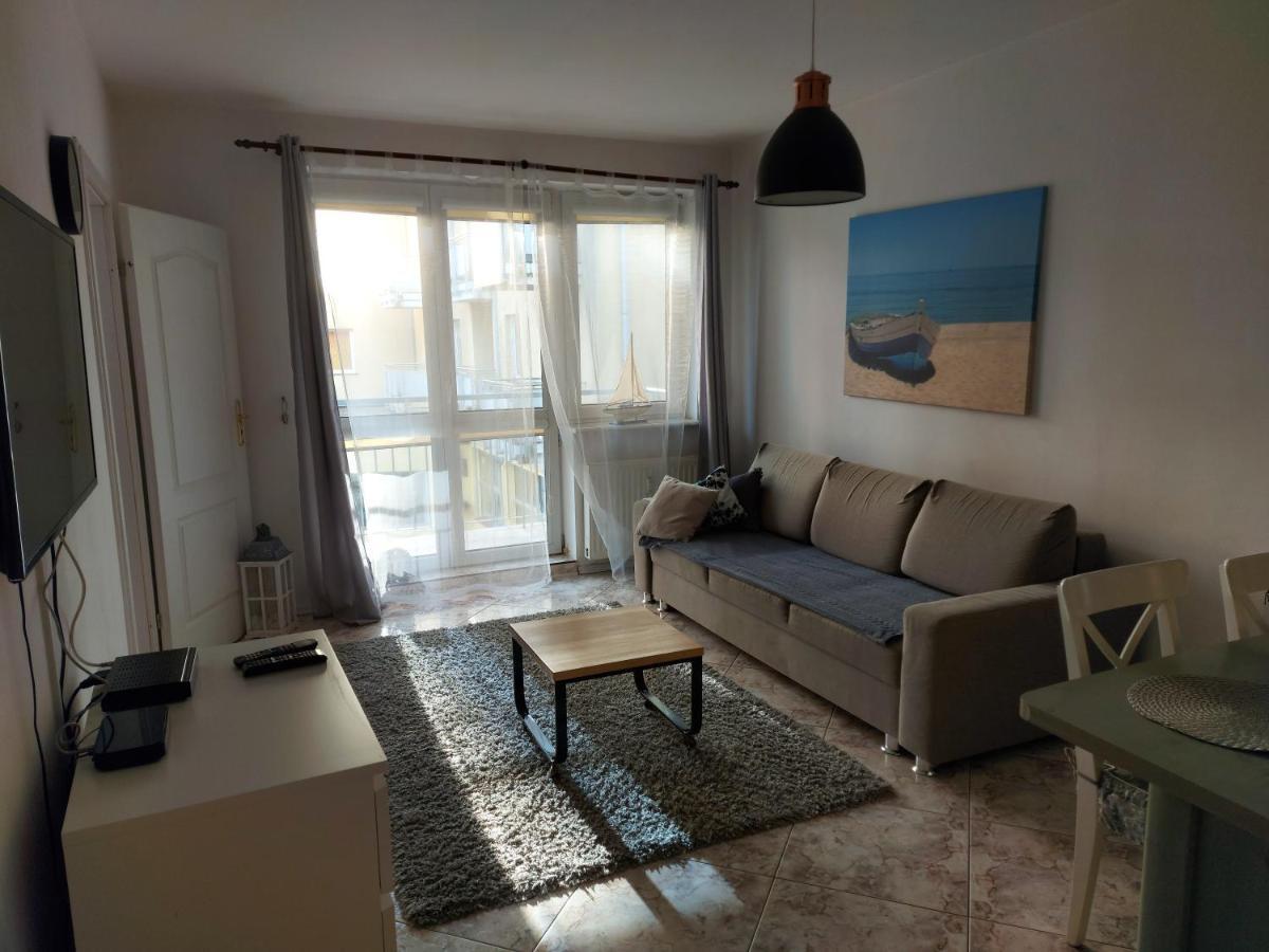 Apartament Portowy Z Garazem, Ul Towarowa Kolobrzeg Ngoại thất bức ảnh