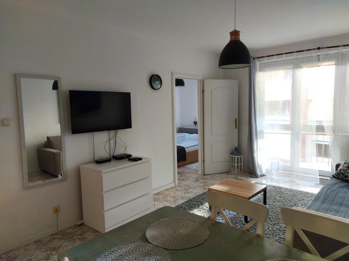 Apartament Portowy Z Garazem, Ul Towarowa Kolobrzeg Ngoại thất bức ảnh
